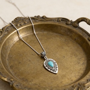 Collana Vintage con Ciondolo a Goccia Intagliato, Pietra Color Turchese, Stile Boho per Donne - Product Image 4