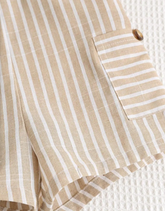 Conjunto de Pantalones Cortos a Rayas Beige y Blancos para Niños con Camiseta Blanca de Manga Corta con <span class=keywords><strong>Detalles</strong></span> de Botones y Bolsillos Laterales - Product Image 5
