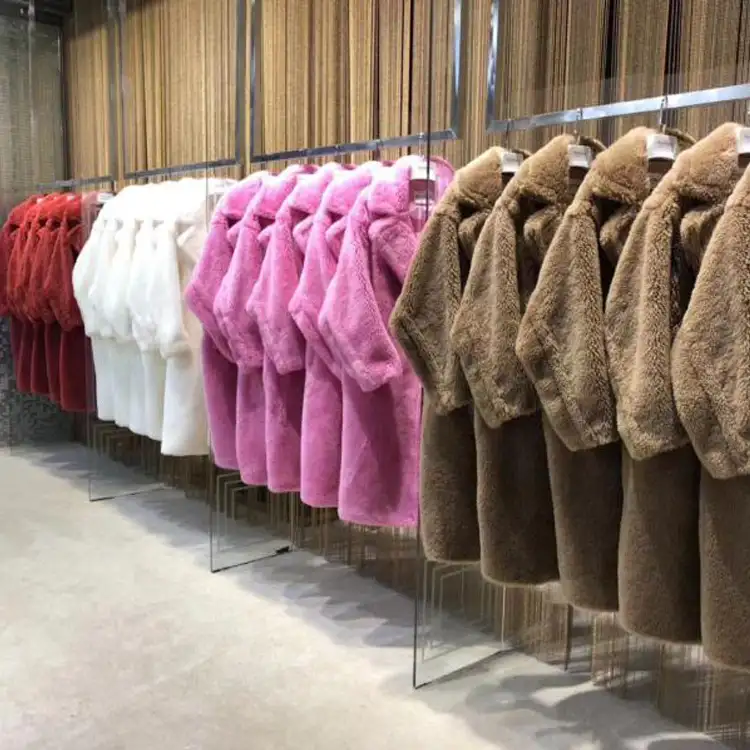 مصنع رخيصة الثمن ملابس حريمي معطف الشتاء معطف فرو خروف