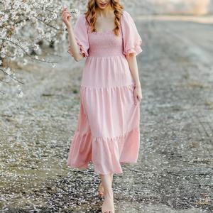 เดรสยาวลำลองน่ารักสไตล์ชายหาด แขนพอง คอเหลี่ยม ทรงเอไลน์ ผ้าพลิ้ว แต่งสม็อค ขายส่งแบบใหม่ - Product Image 1