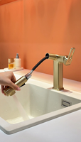 Robinet de lavabo de luxe carré en laiton brossé doré, mitigeur d'eau chaude et froide, avec douchette extractible pour salle de bain