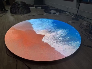 Pantalla LED Circular Personalizable de Alta Definición, con Soporte de Piso para Interiores, Diseño de Playa Azul Claro, Modelo 178 °   Ángulo de visión - Product Image 1