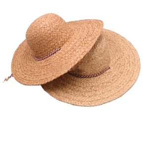 Sombrero de Playa para Mujer, Diseño de Moda, Verano 2024, Rafia Natural, Ala Ancha, con Cordón para la Barbilla - Product Image 1