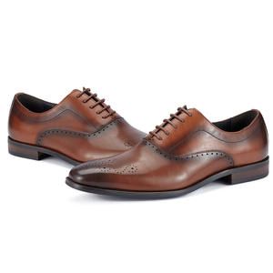 รองเท้าหนังผู้ชายคุณภาพสูง รองเท้าลำลองสไตล์ธุรกิจสีดำ ดูดี มีสไตล์ และใส่สบาย - Product Image 4