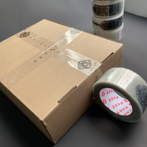 Ruban adhésif d'emballage transparent personnalisé en BOPP, avec logo de marque imprimé, auto-adhésif, pour sceller les cartons et expédier les colis - Product Image 2