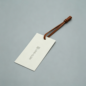 Diseño de moda personalizado, logotipos de marcas, etiquetas de ropa de alta calidad, etiquetas colgantes de papel personalizadas y etiquetas para ropa. - Product Image 3