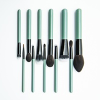 Ensemble de pinceaux de maquillage vegan de qualité supérieure de la marque DL Professional, 11 pièces, manche en bois céladon, logo personnalisé, sac à fermeture éclair en PU, maquillage du visage
