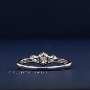 Bague de fiançailles haut de gamme en or blanc 14 carats avec pierre précieuse jaune et détails en diamants étincelants, bijoux de mariage - Product Image 4