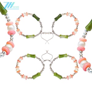 ต่างหูพลอยธรรมชาติสีชมพูโอปอลปลาหยกพม่ากับไข่มุกน้ำจืดต่างหูทำด้วยมืออย่างประณีต - Product Image 2