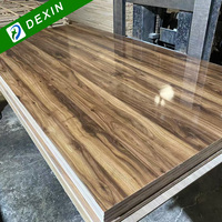 Panneau de contreplaqué mélaminé blanc brillant ou mat de 18 mm pour homme, Maldives