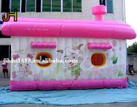 Rumah pantul kartun Anime lompatan putri tiup dengan jendela untuk anak-anak