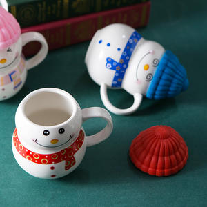 Vente en gros <span class=keywords><strong>pas</strong></span> <span class=keywords><strong>cher</strong></span> personnalisé drôle bonhomme de neige dessin animé tasses et mugs en porcelaine mignon tasse à café en céramique avec couvercle - Product Image 2