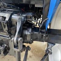 Traktor roda pertanian tangan bekas/kedua baru Holland SNH904 90HP 4x4wd mesin pertanian Front End Loader