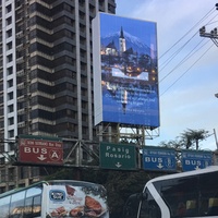 Écran de façade de bâtiment au meilleur prix, affichage de maille de rideau de led d'extérieur de p6