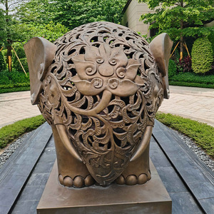 Escultura de Elefante Hueca de Fibra de Vidrio, Estilo Tradicional, Adorno de Jardín para Exteriores, Acabado Pintado Resistente a la Intemperie - Product Image 2