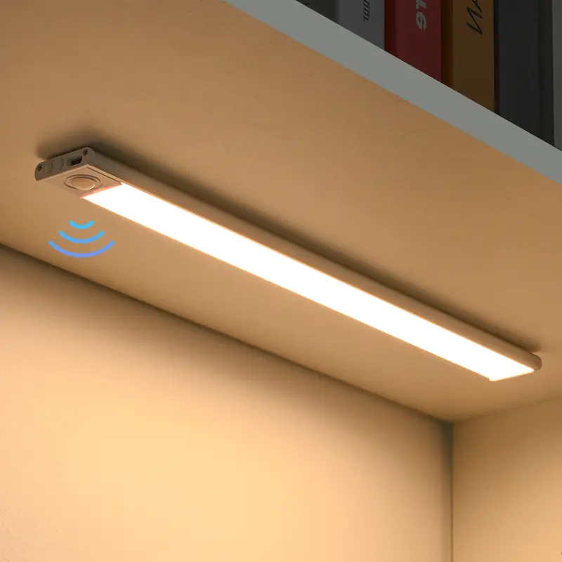 Lampe murale magnétique USB rechargeable en gros Détecteur de mouvement Cuisine sous les armoires Lumières Batterie sans fil Alimentation Luminaires de placard