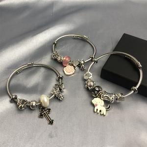 חמוד מודלים קסם חרוזים נשים בנות אופנה שונה תליון קסמי צמידים - Product Image 5