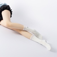 Nouvelles chaussettes de Pilates rayées avec grip antidérapant, chaussettes de sport en coton pour femmes, pour le yoga et la gym