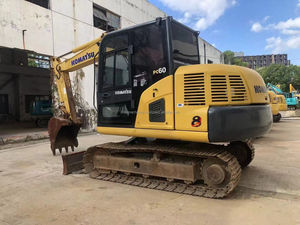 Excavatrice sur chenilles KOMATSU Offre Spéciale PC60-8 prête à l'emploi avec une excellente qualité, poids en ordre de marche de 6 tonnes, en bon état - Product Image 4