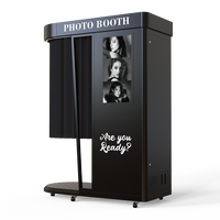 DOLA Photomaton Robuste en Acier Inoxydable avec Écran Tactile, Support DSLR, Compatibilité Multi-Appareils NFC, Impression Instantanée