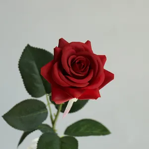 นำเข้าดอกไม้ผ้าไหมจีนสำหรับงานแต่งงานดอกกุหลาบดอกไม้ประดิษฐ์ดอกไม้ปลอมของตกแต่งบ้านปาร์ตี้งานแต่งงาน