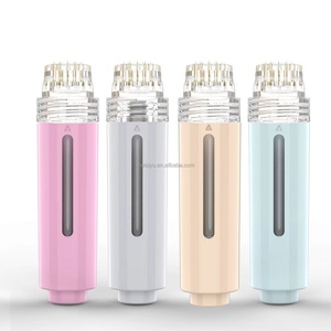 Nouveau produit de beauté printanier : Tampon hydratant repulpant pour les lèvres, instrument de beauté à domicile pour l'application d'huile et de sérum. - Product Image 2