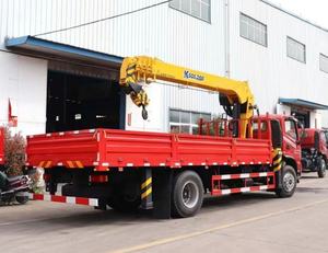 Grue de camion Dongfeng à prix d'usine, grue de camion de 8 tonnes avec moteur <span class=keywords><strong>national</strong></span> VI, bras à double cylindre et caisse de chargement - Product Image 4