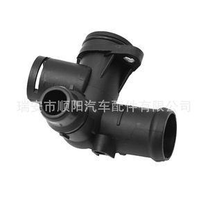 ข้อต่อท่อน้ำ 06J121132D พลาสติก สำหรับข้อต่ออัตโนมัติของรถพาสสาท ทิกวนรุ่นใหม่ - Product Image 1