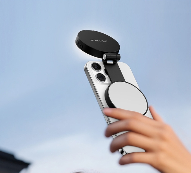Mini Magnetic Selfie Lamp Portable Mini Design Adjustable Color Temperature 2500-9000K Plastic Charging Power