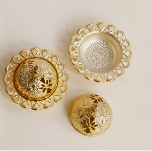 Tour d'<span class=keywords><strong>encensoir</strong></span> d'armure en métal creux doré/argenté transfrontalier fabriqué au Moyen-Orient bois de santal arabe bois parfumé anis étoilé pour - Product Image 2