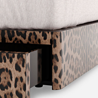 Camas de lujo tamaño King con estampado de leopardo, cama cómoda salvaje Italiana Moderna, muebles de dormitorio de madera maciza para uso doméstico