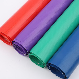 Lona de PVC para Camión de 18 oz, Impermeable, <span class=keywords><strong>Precio</strong></span> <span class=keywords><strong>por</strong></span> <span class=keywords><strong>Metro</strong></span>, Venta al <span class=keywords><strong>por</strong></span> Mayor de Fábrica China - Product Image 2