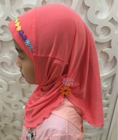 Vente en gros de belles fleurs musulmanes petite fille hijab 2 à 7 ans fille écharpe hijab chapeaux XDH041