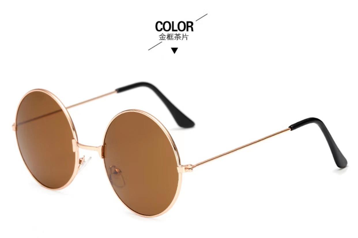 สีน้ำตาลทอง