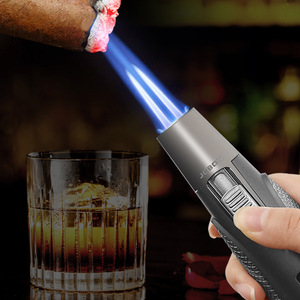 Briquet à double flamme droite au butane avec fenêtre de niveau de carburant visible, torche coupe-vent rechargeable en alliage de zinc pour cadeaux promotionnels en gros - Product Image 2