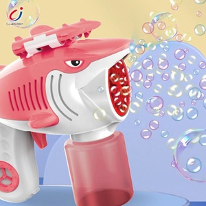 Chengji nuevo diseño <span class=keywords><strong>de</strong></span> <span class=keywords><strong>pistola</strong></span> <span class=keywords><strong>de</strong></span> <span class=keywords><strong>burbujas</strong></span> porosa eléctrica para niños juegos al aire libre fiesta <span class=keywords><strong>de</strong></span> verano niños <span class=keywords><strong>pistola</strong></span> <span class=keywords><strong>de</strong></span> <span class=keywords><strong>burbujas</strong></span> <span class=keywords><strong>de</strong></span> tiburón eléctrica - Product Image 4