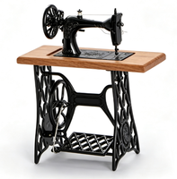 Machine à coudre pour maison de poupée avec fil Ciseaux Tissu Bois Métal Mini Accessoires pour maison de poupée