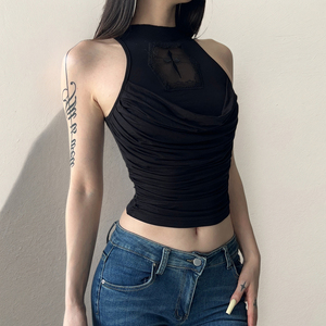 Top court sans manches noir vintage style streetwear américain, col drapé, imprimé croisé, coupe ajustée, style subculture pour femme - Product Image 5