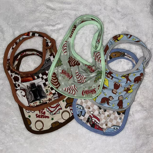 Rtsベビー竹新生児ビブ工場直販RTSビブベビーノット付き快適なラビー木目加工リングサプライズボックス - Product Image 1