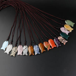Petit collier pendentif en forme de poisson avec cordelette, accessoires de bijoux DIY à polir et à finir, thème animal, plusieurs couleurs au choix - Product Image 2
