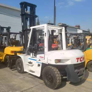 Montacargas Usado de 7 Toneladas con Motor Diésel Isuzu, Transmisión Manual, TCM FD70, Fabricado en Japón, Mástil de Dos/Tres Etapas - Product Image 5