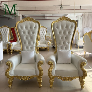 Canapé Trône Royal de Luxe pour Mariage, Canapé Simple Doré et Moelleux pour la Mariée et le Marié, Décoration d'Événement de Mariage - Product Image 1