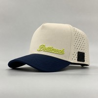 Gorra de Béisbol Deportiva de 5 Paneles, Logotipo de Silicona Personalizado, Perforaciones Láser, Visera Curva, Estructurada, Ajustable, Unisex, Estilo Urbano