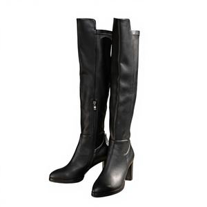 Bottes d'hiver au-dessus du genou à bout pointu, talon épais, fermeture éclair latérale et forme élégante - Product Image 1