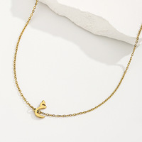 Yiwu Daicy mode chaîne en acier inoxydable lettre arabe collier Simple plaqué or collier initial pour les femmes