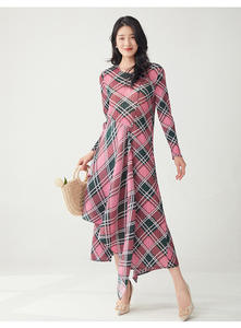 Robe plissée rose et verte en tissu naturel PY Fashion Design, robe maxi élégante décontractée pour femmes, vente en gros de vêtements en vrac - Product Image 6