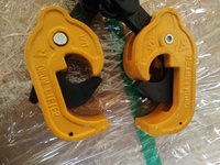 Pinces de levage pour fûts d'huile à vente chaude, type SL, utilisées pour le levage vertical de fûts d'huile dans une variété de conditions de travail