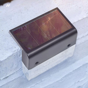 Lampes solaires LED étanches pour clôtures, marches de <span class=keywords><strong>terrasse</strong></span>, escaliers de jardin, rampes de <span class=keywords><strong>terrasse</strong></span> et éclairage décoratif de <span class=keywords><strong>piscine</strong></span> - Product Image 4