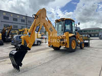 Chargeuse-pelleteuse JCB 3CX d'occasion, moteur hydraulique en excellent état, faible coût, faible nombre d'heures, machine hydraulique à prix avantageux