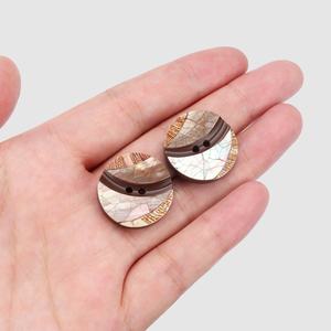 Abrigo de mujer Concha de <span class=keywords><strong>mar</strong></span> profundo Ranura de arco de dos agujeros Empalme Botones de piel de visón Aleación de zinc Metal Plástico - Product Image 1